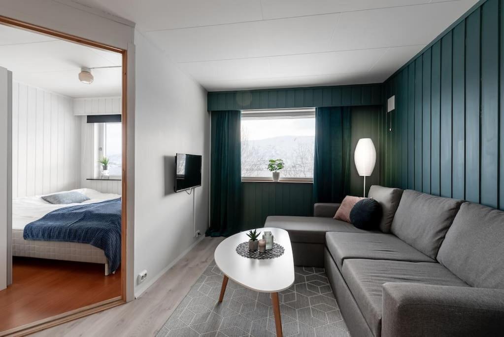 Modern Apartment In The Center Of The Island 特罗姆瑟 外观 照片